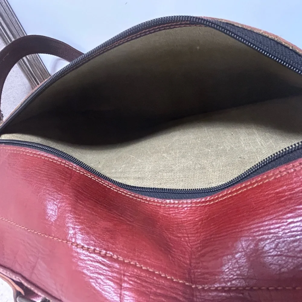 Genuine Brown Leather Messenger Shoulder Laptop Briefcase/Bag